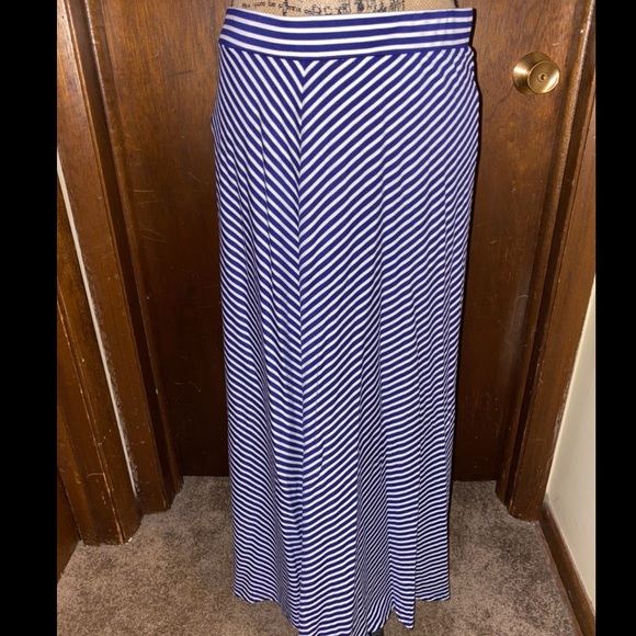 LOFT Dresses & Skirts - Long Maxi Skirt